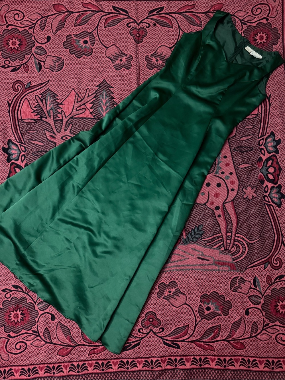 Sleeveless Emerald Green Maxi Dress — Classic Satin A-Line